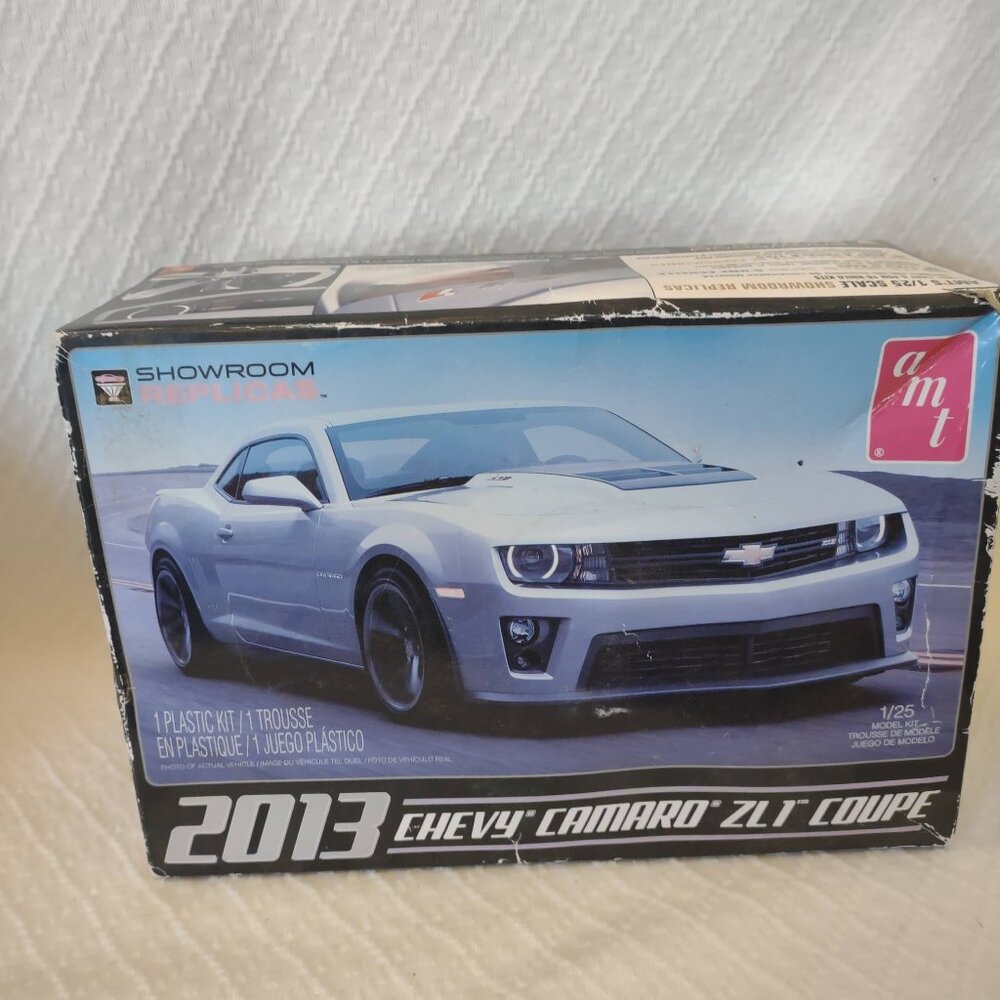AMT 2013 Chevy Camaro ZL1 1/25 Model Kit UNBUILT Bags Sealed